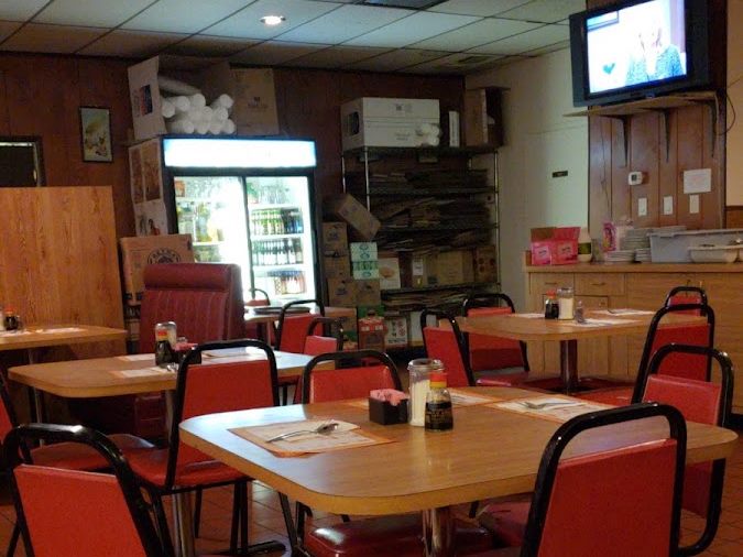 Little Dragon Chinese Restaurant interior